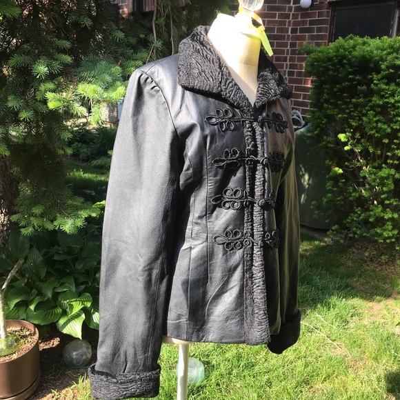 Leather jacket - Picture 2 of 3